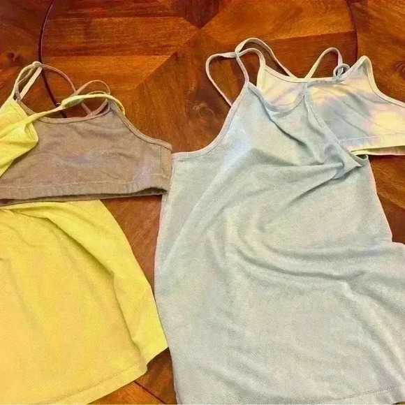 Youth girls active wear tank tops with built in sports bra lot of two size small - Picture 2 of 3